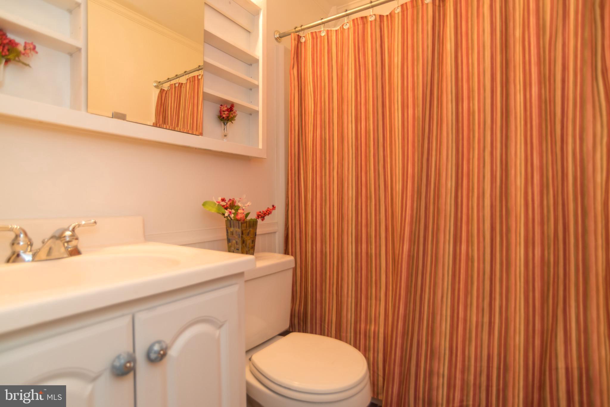 21 Micahill Road Levittown, PA 19056 - Photo 26 of 37