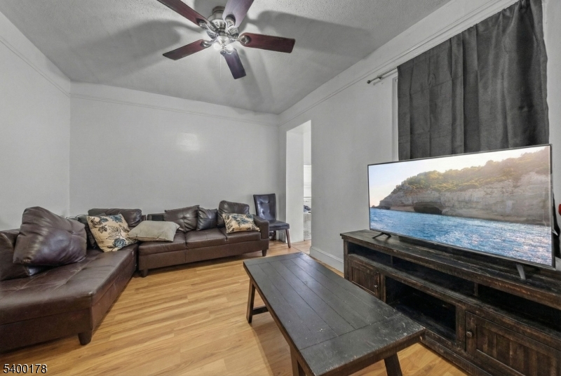 1025 Rivington Street Roselle, NJ 07203 - Photo 6 of 12