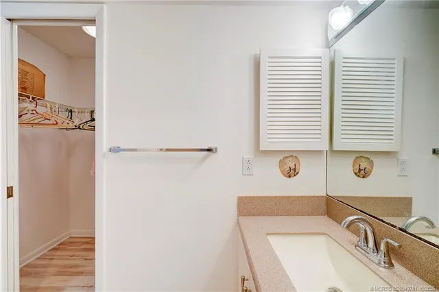 $2,500 | 5532 Northeast Gulfstream Way, Stuart, FL 34996