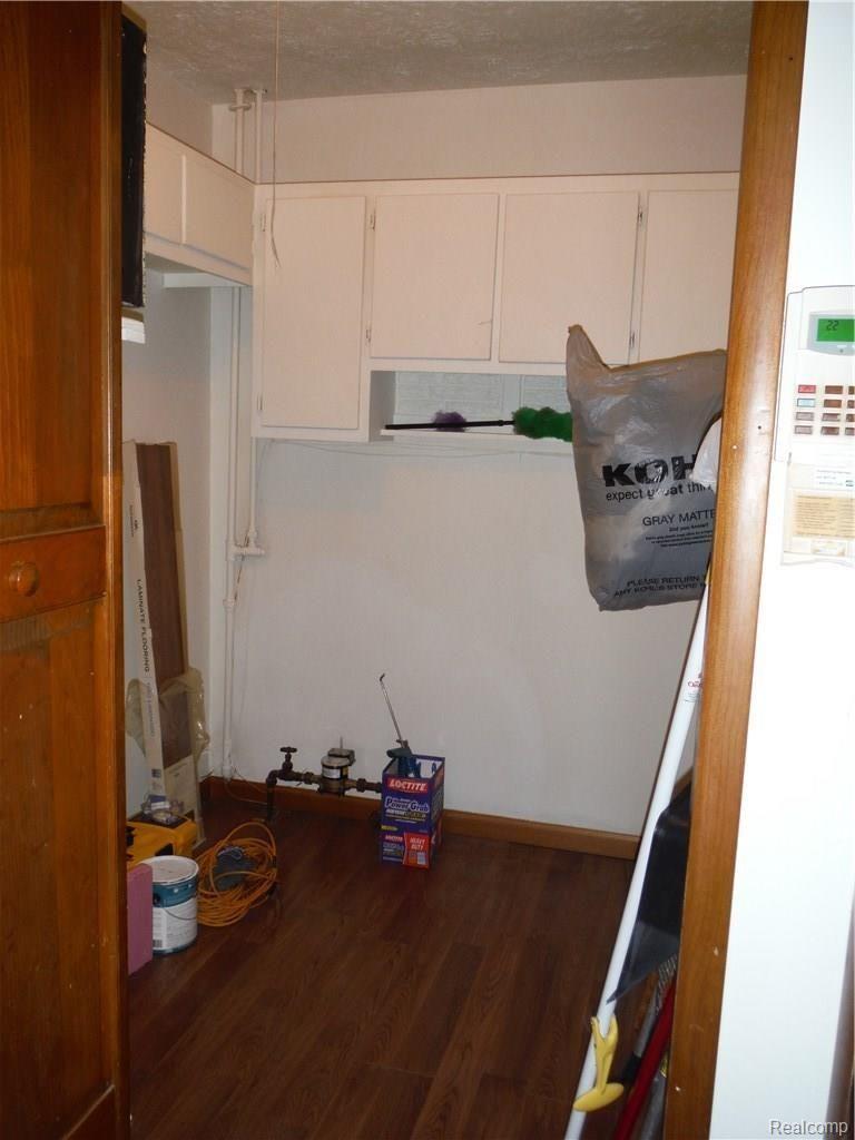 39059 Superior Street Romulus, MI 48174 - Photo 9 of 38 DSCF8344 (1).JPG