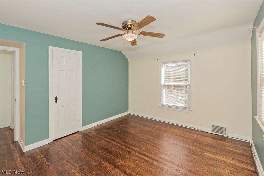 2224 Cranston Road Cleveland, OH 44118 - Photo 20 of 35 Gallery Image 20