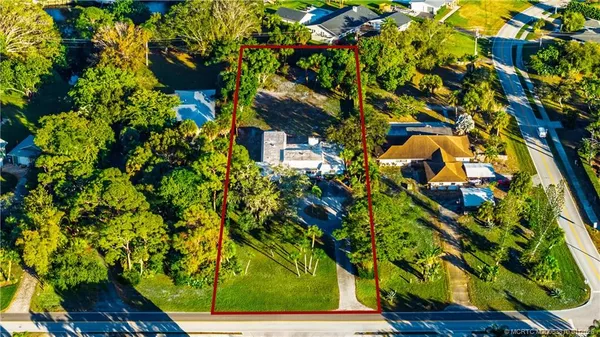 $595,000 | 1103 Northwest Pine Lake Drive, Stuart, FL 34994