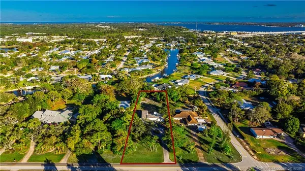 $595,000 | 1103 Northwest Pine Lake Drive, Stuart, FL 34994