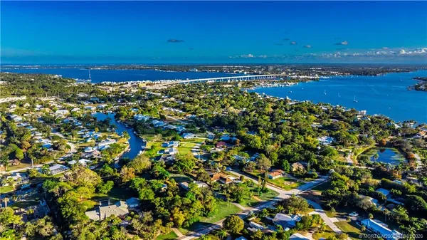 $595,000 | 1103 Northwest Pine Lake Drive, Stuart, FL 34994