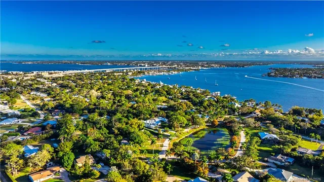 $625,000 | 1103 Northwest Pine Lake Drive, Stuart, FL 34994