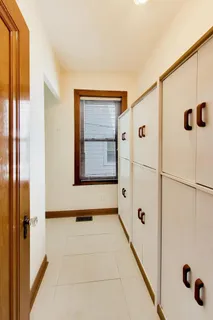 $725,000 | 3427 South Emerald Avenue, Chicago, IL 60616