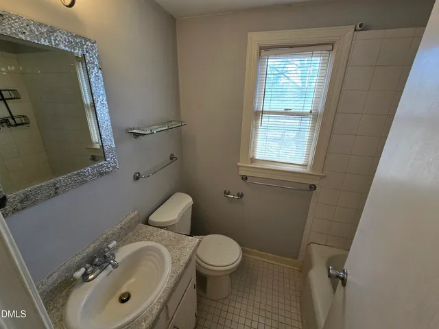 $1,955 | 1000 Nichols Drive, Raleigh, NC 27605