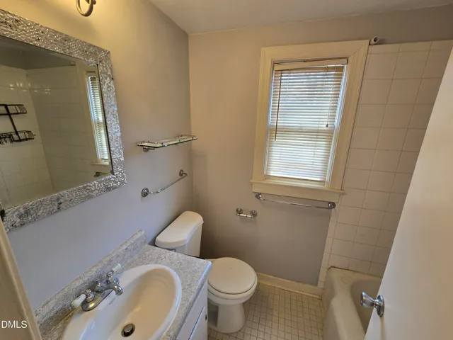 $1,955 | 1000 Nichols Drive, Raleigh, NC 27605