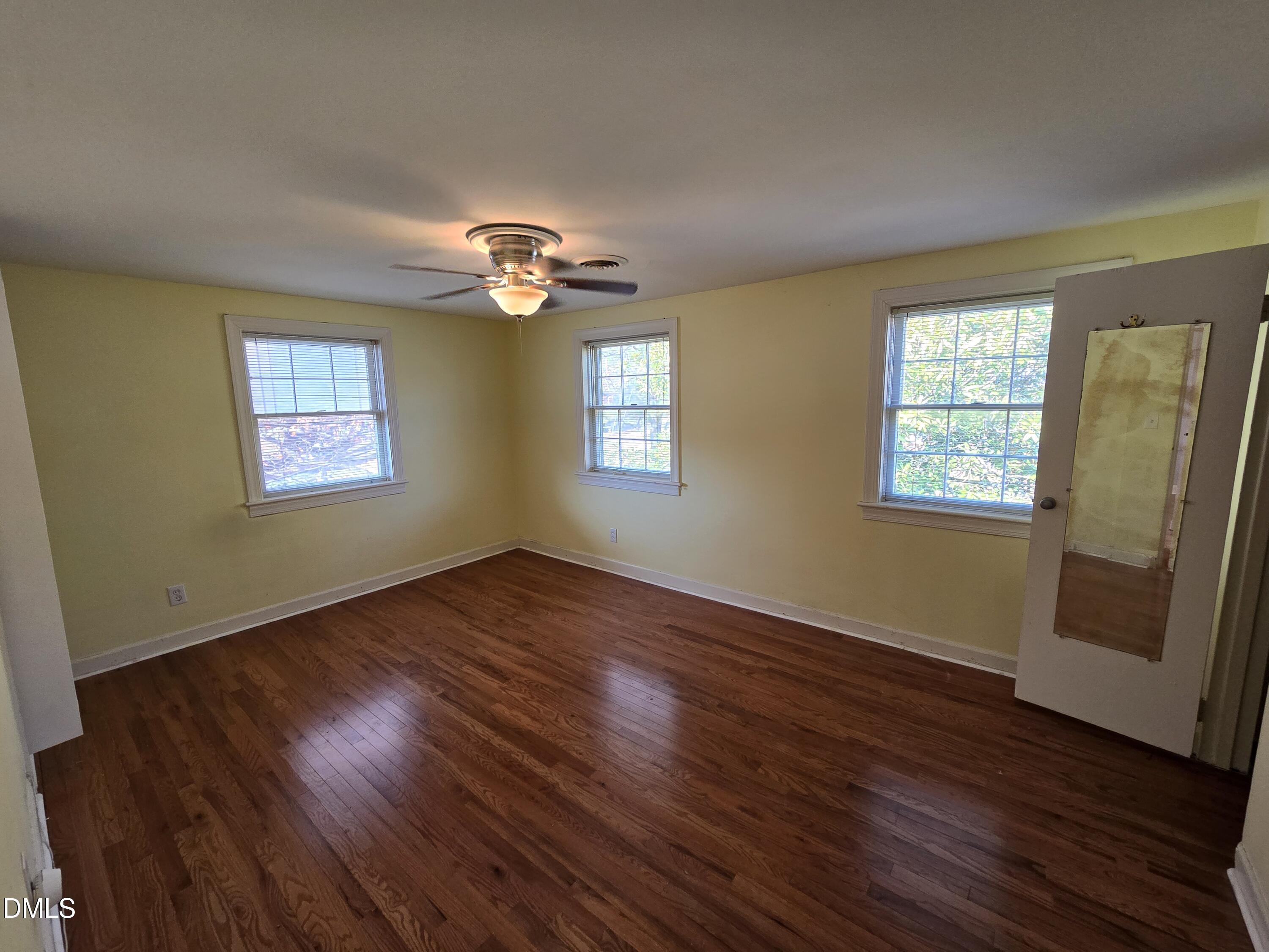 1000 Nichols Drive Raleigh, NC 27605 - Photo 19 of 22 20251213_114122