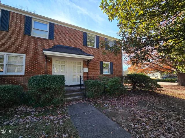 $1,955 | 1000 Nichols Drive, Raleigh, NC 27605