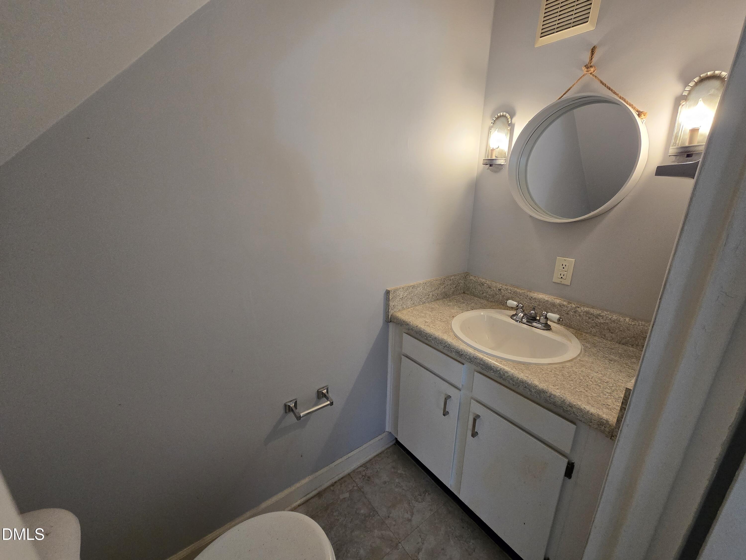 1000 Nichols Drive Raleigh, NC 27605 - Photo 9 of 22 20251213_113731