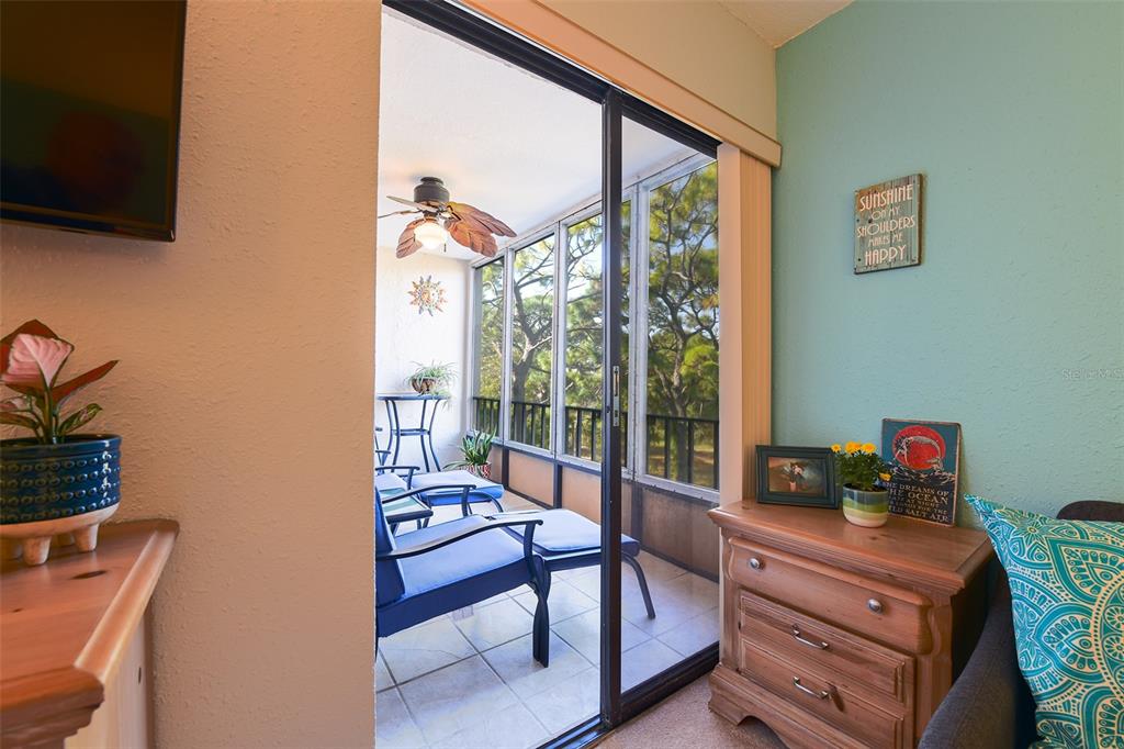 305 Tarpon Point Tarpon Springs, FL 34689 - Photo 18 of 42