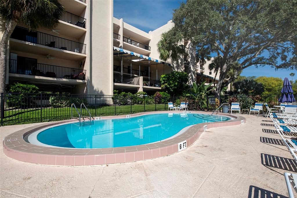305 Tarpon Point Tarpon Springs, FL 34689 - Photo 21 of 42