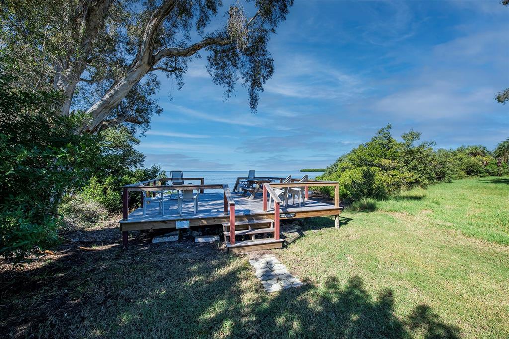 305 Tarpon Point Tarpon Springs, FL 34689 - Photo 24 of 42