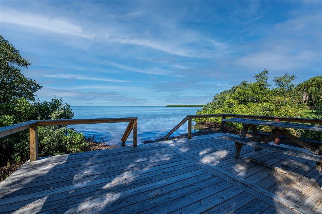 305 Tarpon Point Tarpon Springs, FL 34689 - Photo 25 of 42