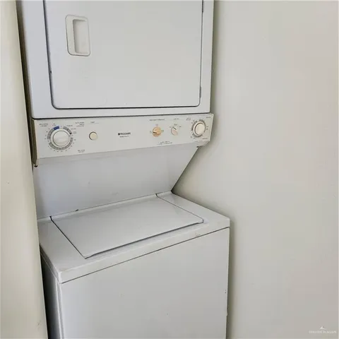 a close up view of washer and dryer