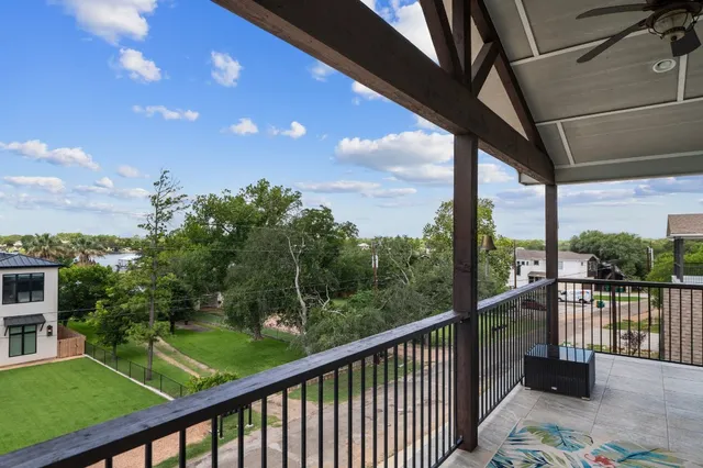 $1,200,000 | 1513 Hill Top Drive, Granite Shoals, TX 78654