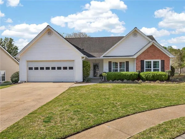 $399,900 | 5592 Thistledown Terrace, Sugar Hill, GA 30518