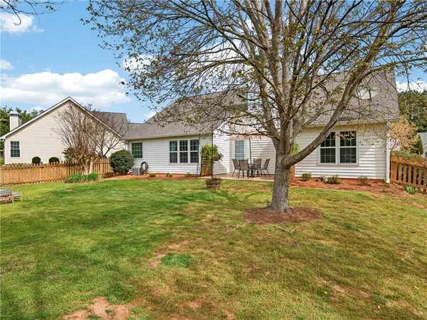 $399,900 | 5592 Thistledown Terrace, Sugar Hill, GA 30518