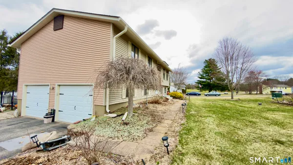 $3,200 | 309 Brookfield Street, South Windsor, CT 06074