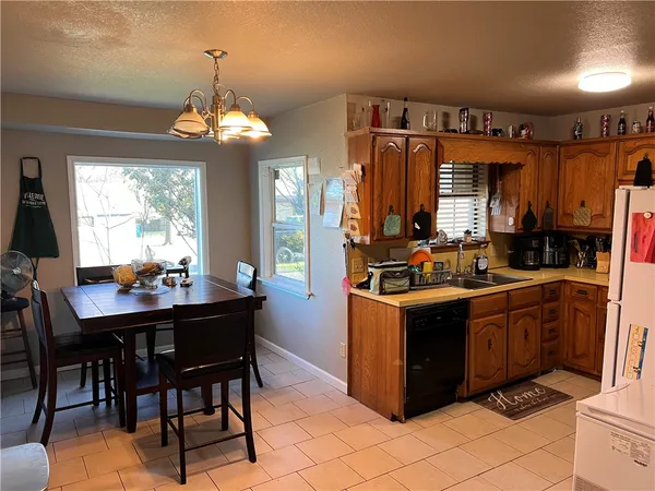 $235,000 | 116 Linden Lane, Hewitt, TX 76643