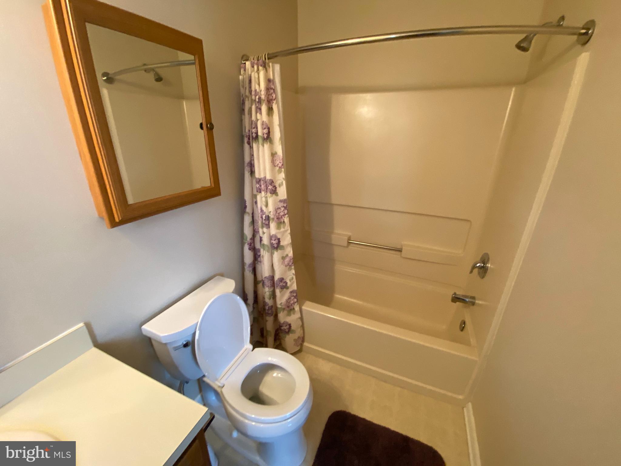 77 Forest Court Mantua, NJ 08051 - Photo 15 of 22 Bedroom #2 Full Bathroom