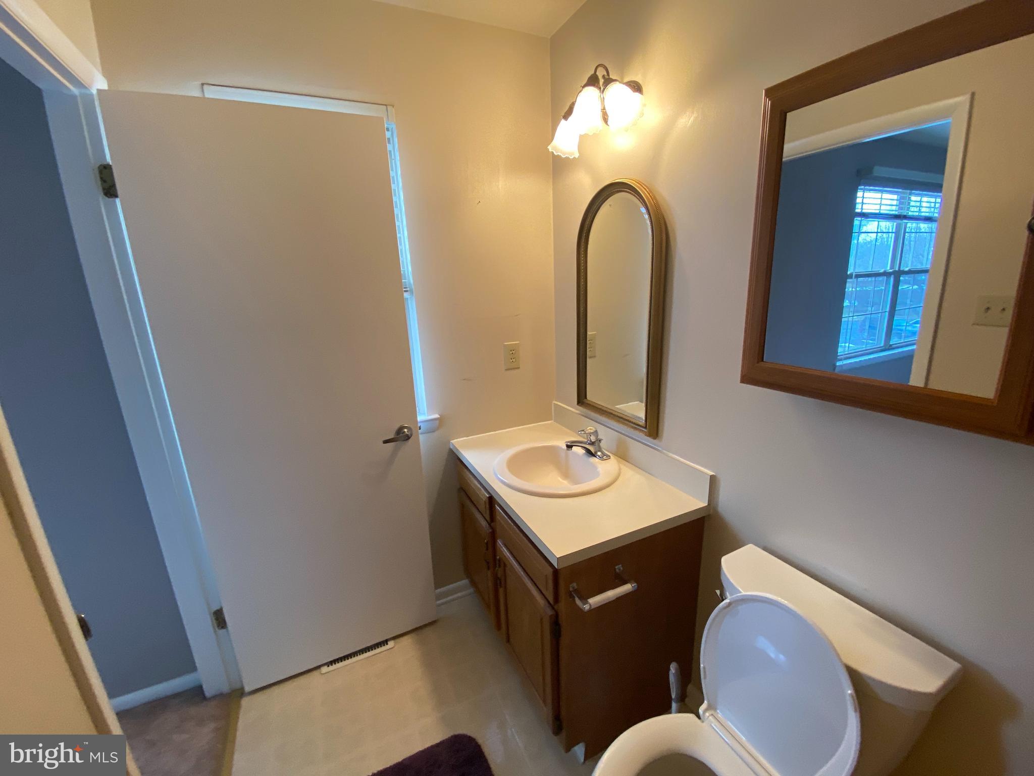 77 Forest Court Mantua, NJ 08051 - Photo 16 of 22 Bedroom #2 Full Bathroom