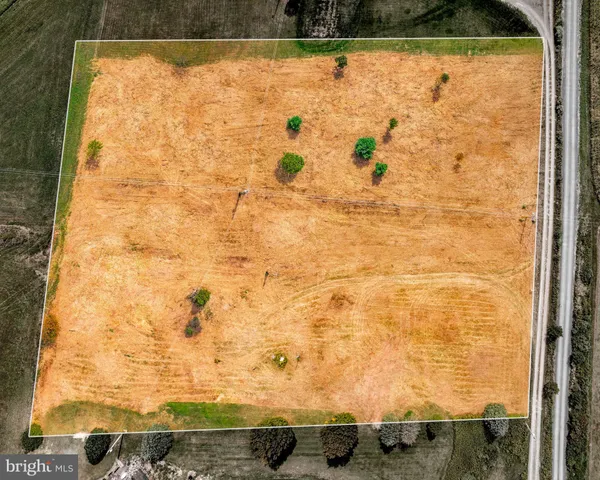 a view of bathroom with shower