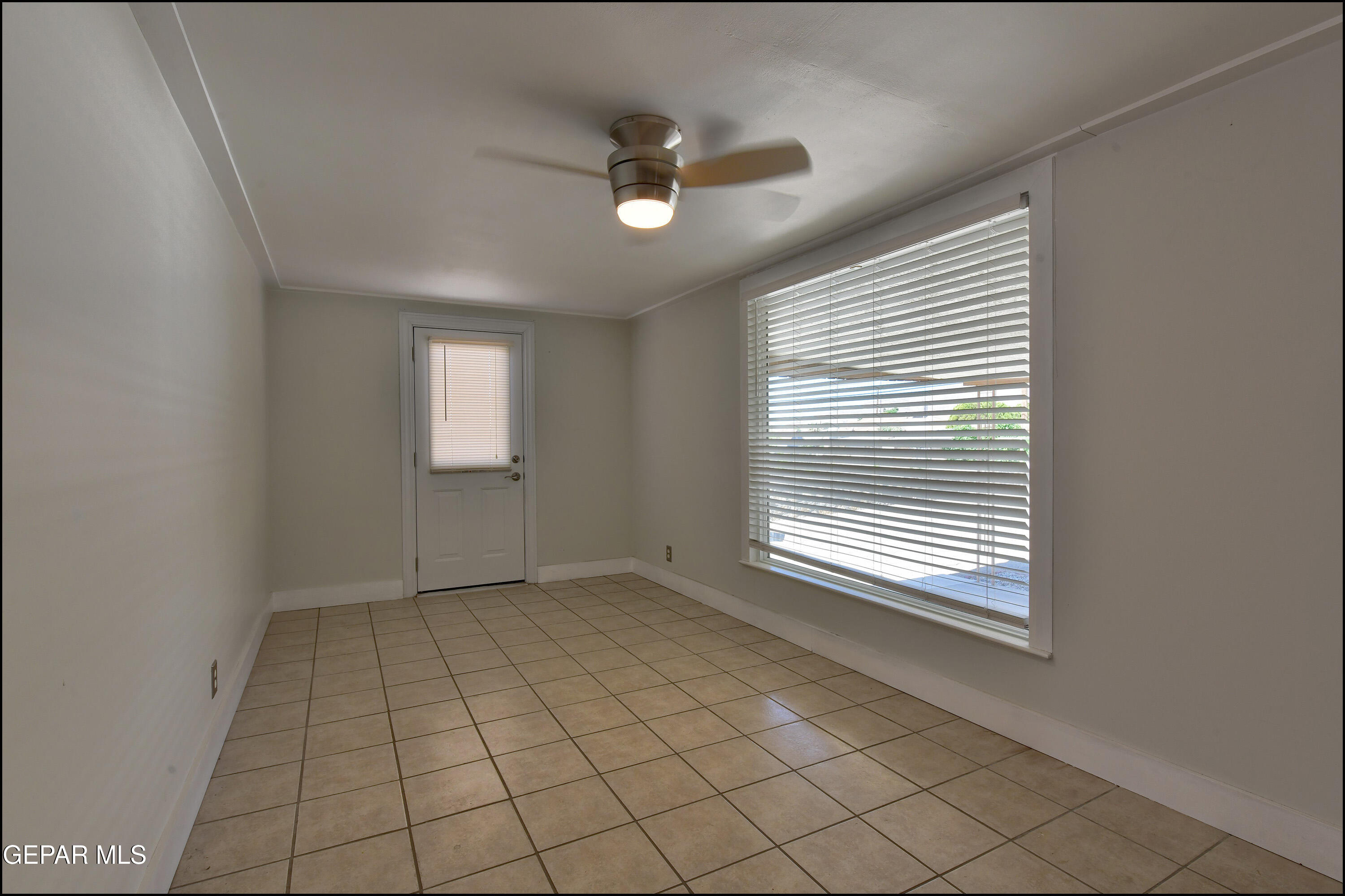 5107 Raymond Jays Road El Paso, TX 79903 - Photo 11 of 35 22