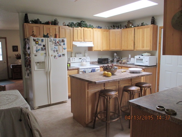 7767 East Mcbride Road Edmore, MI 48829 - Photo 8 of 29 1797533-7.JPG