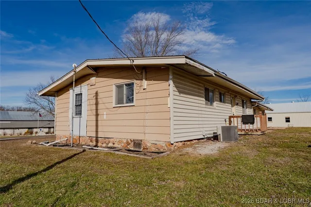 $319,000 | 3064 Old South 5, Camdenton, MO 65020