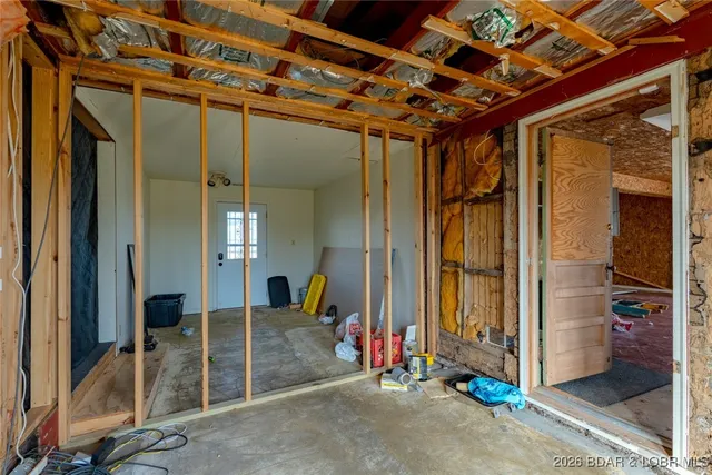 $319,000 | 3064 Old South 5, Camdenton, MO 65020