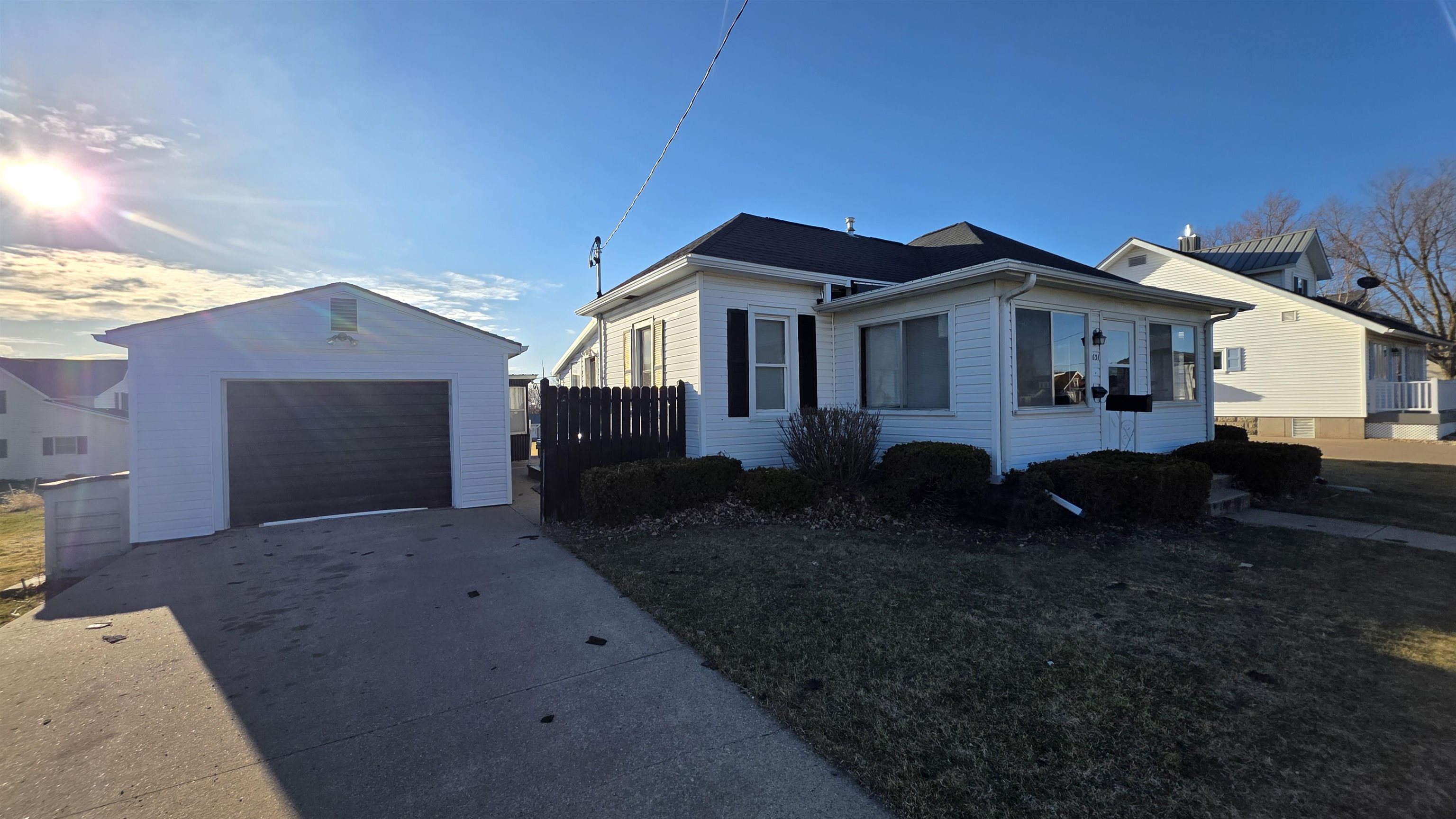 631 South Tyler Street Lancaster, WI 53813 - Photo 1 of 34