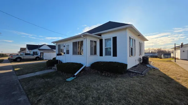 $189,000 | 631 South Tyler Street, Lancaster, WI 53813