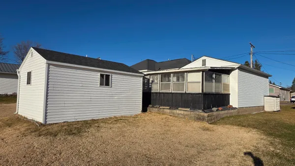 $189,000 | 631 South Tyler Street, Lancaster, WI 53813