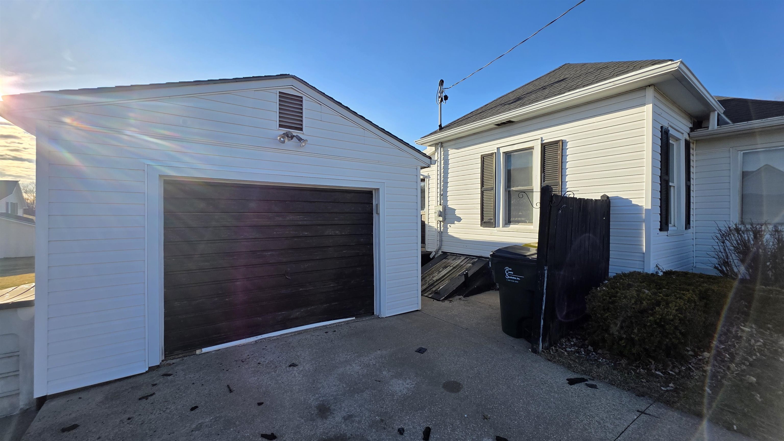 631 South Tyler Street Lancaster, WI 53813 - Photo 7 of 34