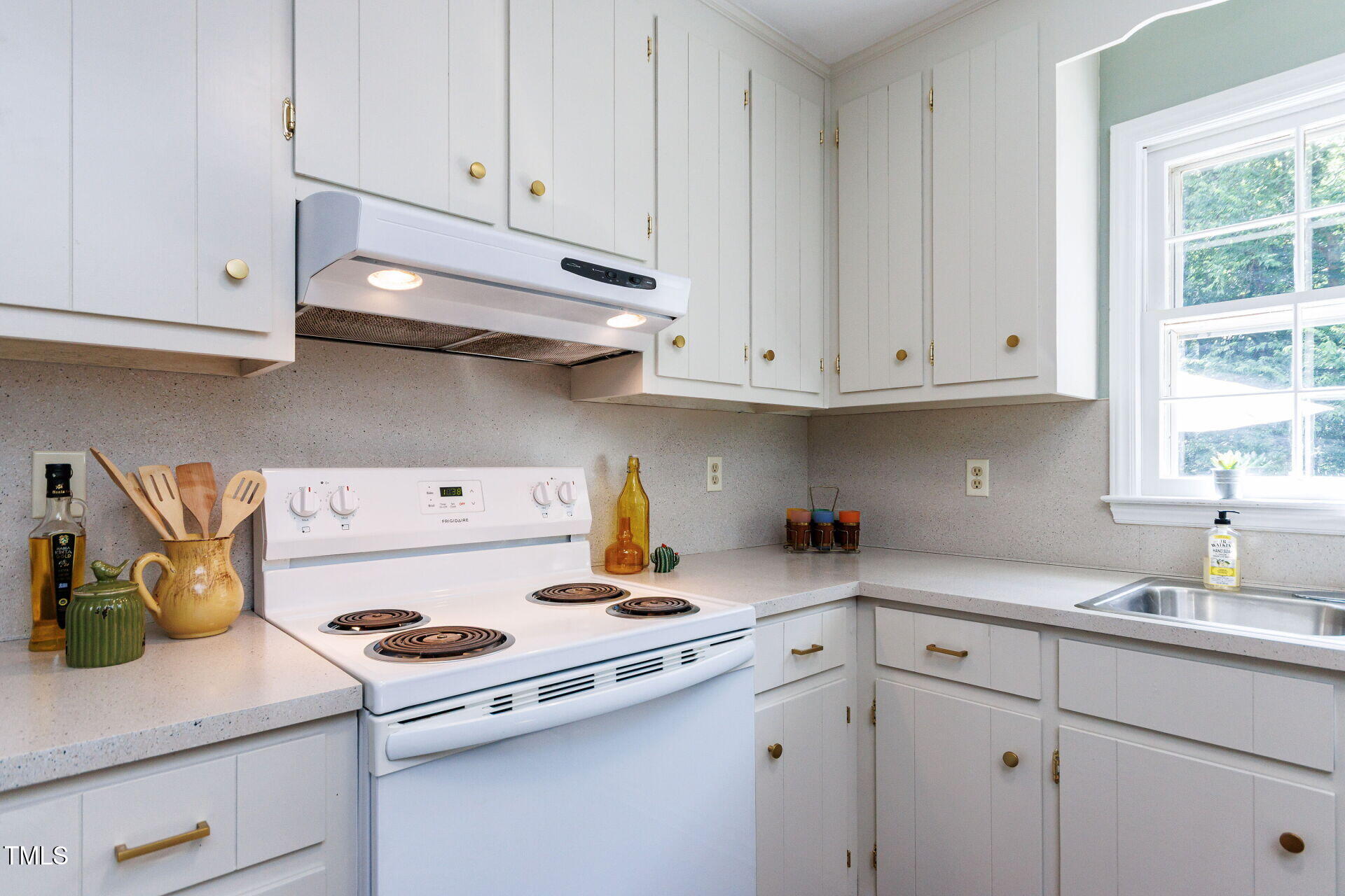 3608 Rivermont Road Durham, NC 27712 - Photo 13 of 33 Kitchen