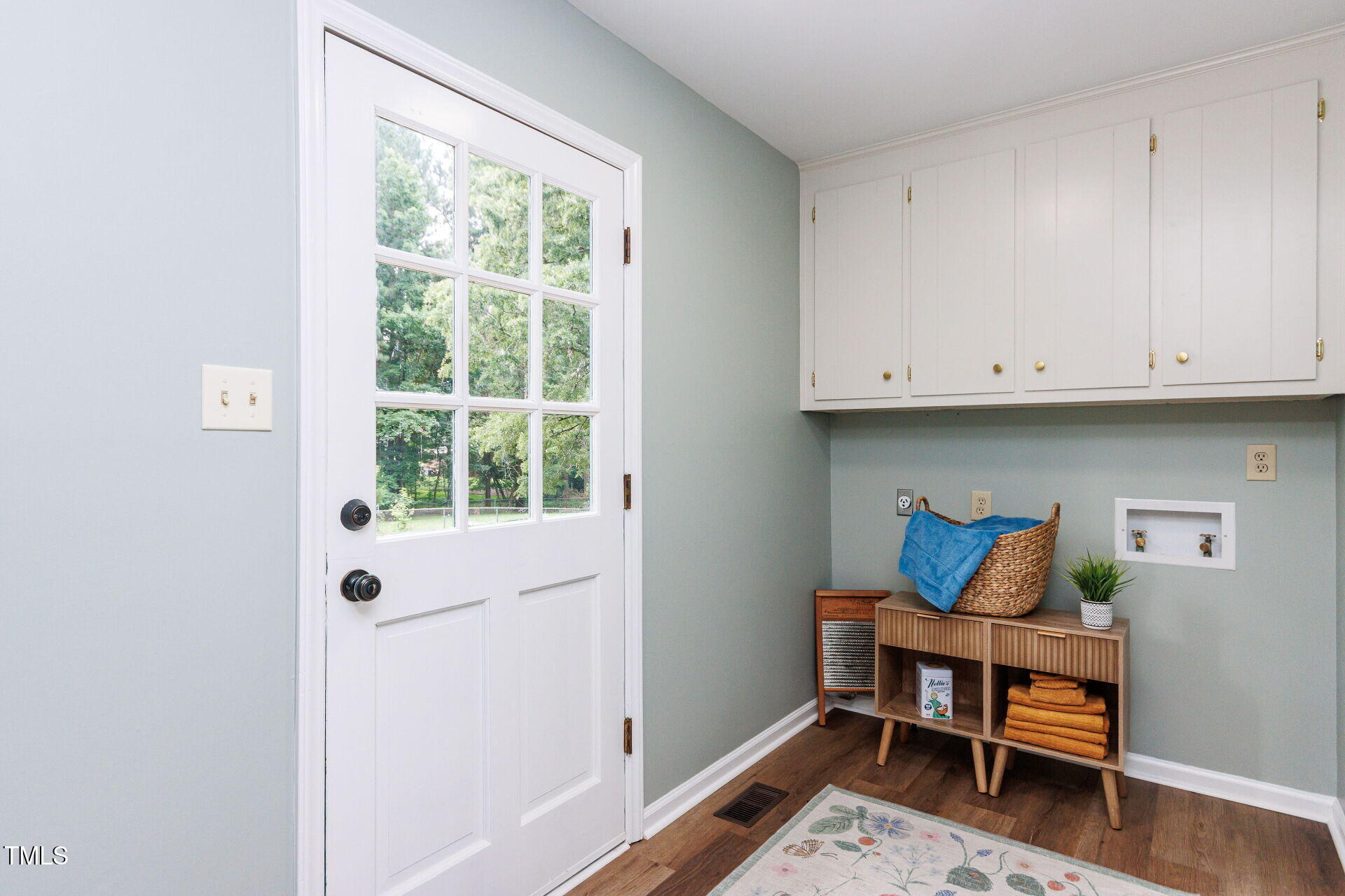 3608 Rivermont Road Durham, NC 27712 - Photo 14 of 33 Laundry/Mud Room
