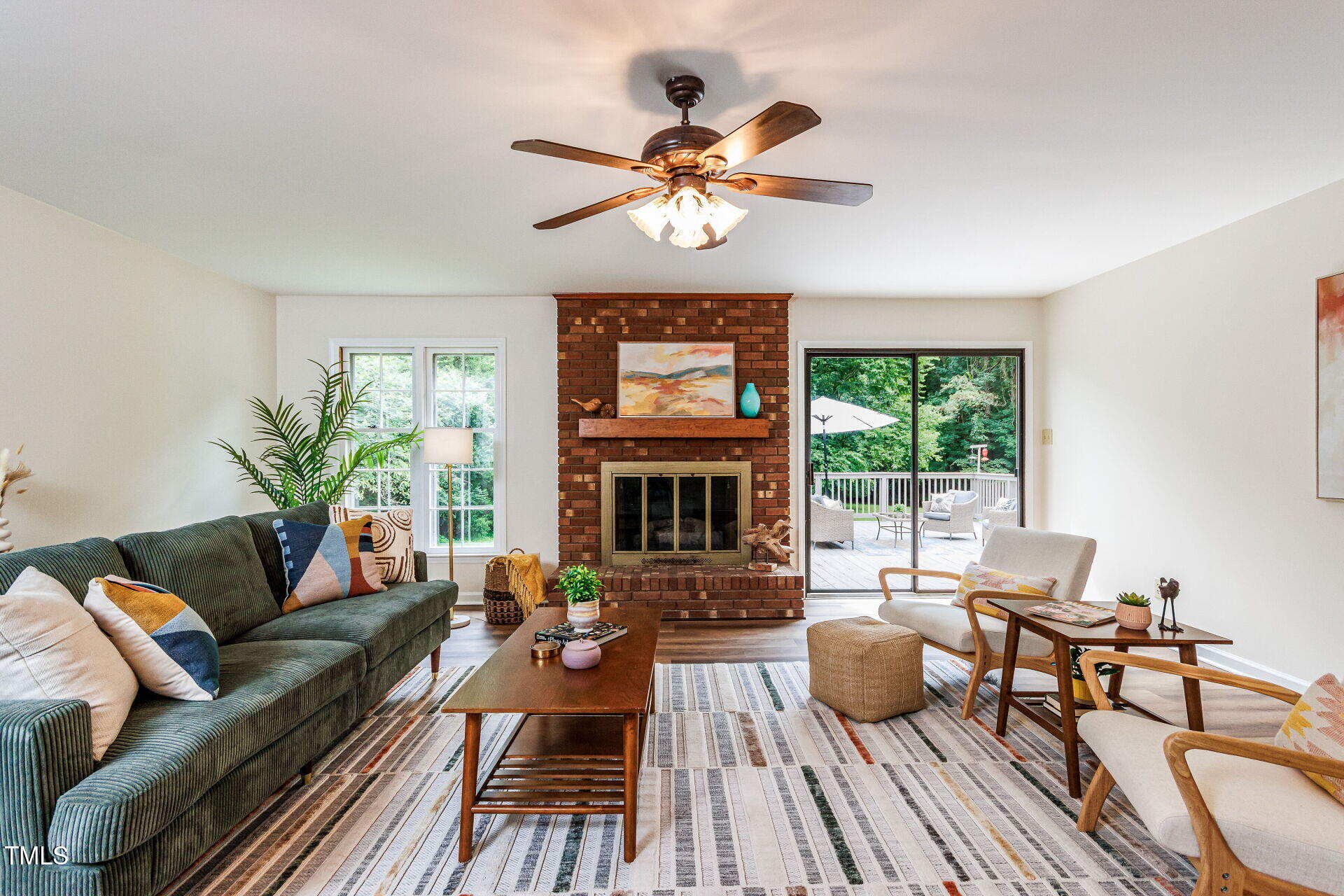 3608 Rivermont Road Durham, NC 27712 - Photo 4 of 33 Living Room