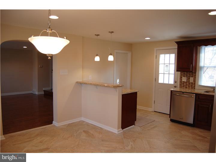 654 Hawarden Road Springfield, PA 19064 - Photo 10 of 25 Dining Room