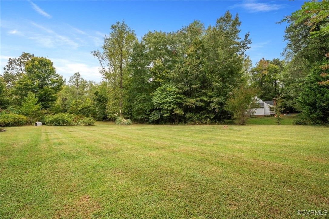 4343 Three Bridge Road Powhatan, VA 23139 - Photo 4 of 27 Gallery Image 4