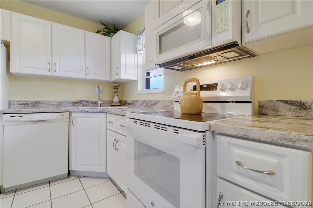 1953 Southwest Palm City Road, Unit G Stuart, FL 34994 - Photo 8 of 42 Gallery Image 8