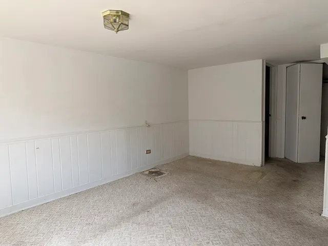 $156,000 | 252 South Ellis Avenue, Glenwood, IL 60425