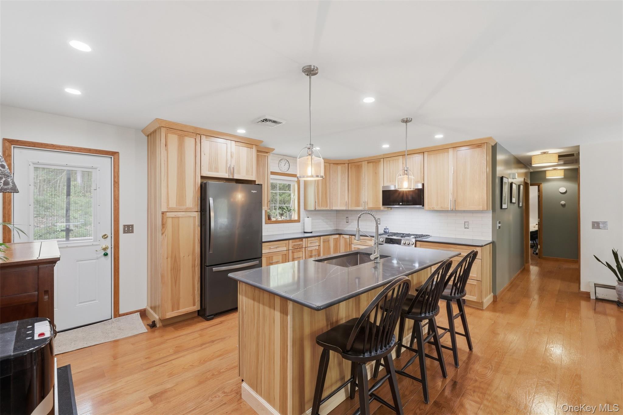 128 Sawmill Road Red Hook, NY 12571 - Photo 8 of 40