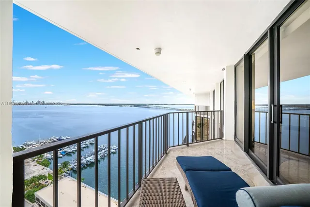 $3,999,999 | 1925 Brickell Avenue, Unit DPH3, Miami, FL 33129