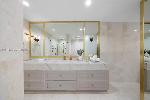 $3,999,999 | 1925 Brickell Avenue, Unit DPH3, Miami, FL 33129