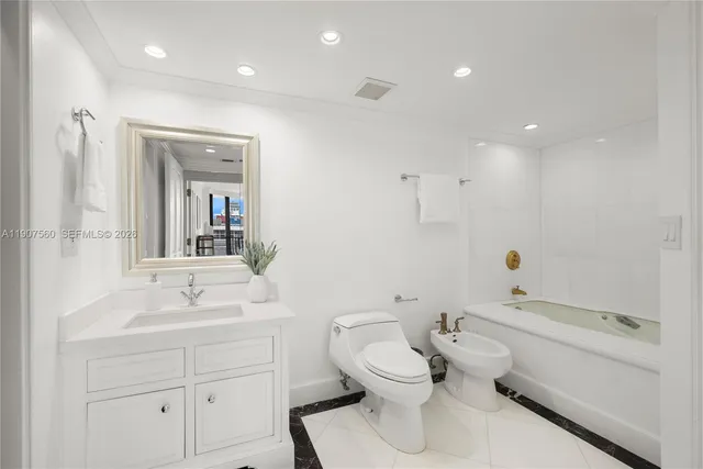 $3,299,000 | 1925 Brickell Avenue, Unit DPH3, Miami, FL 33129