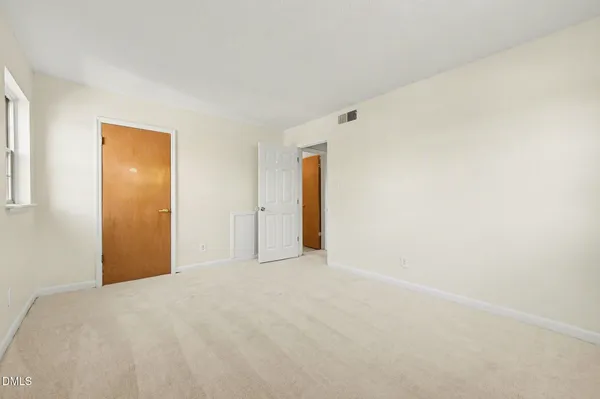 $150,000 | 501 Jones Ferry Road, Unit J9, Carrboro, NC 27510