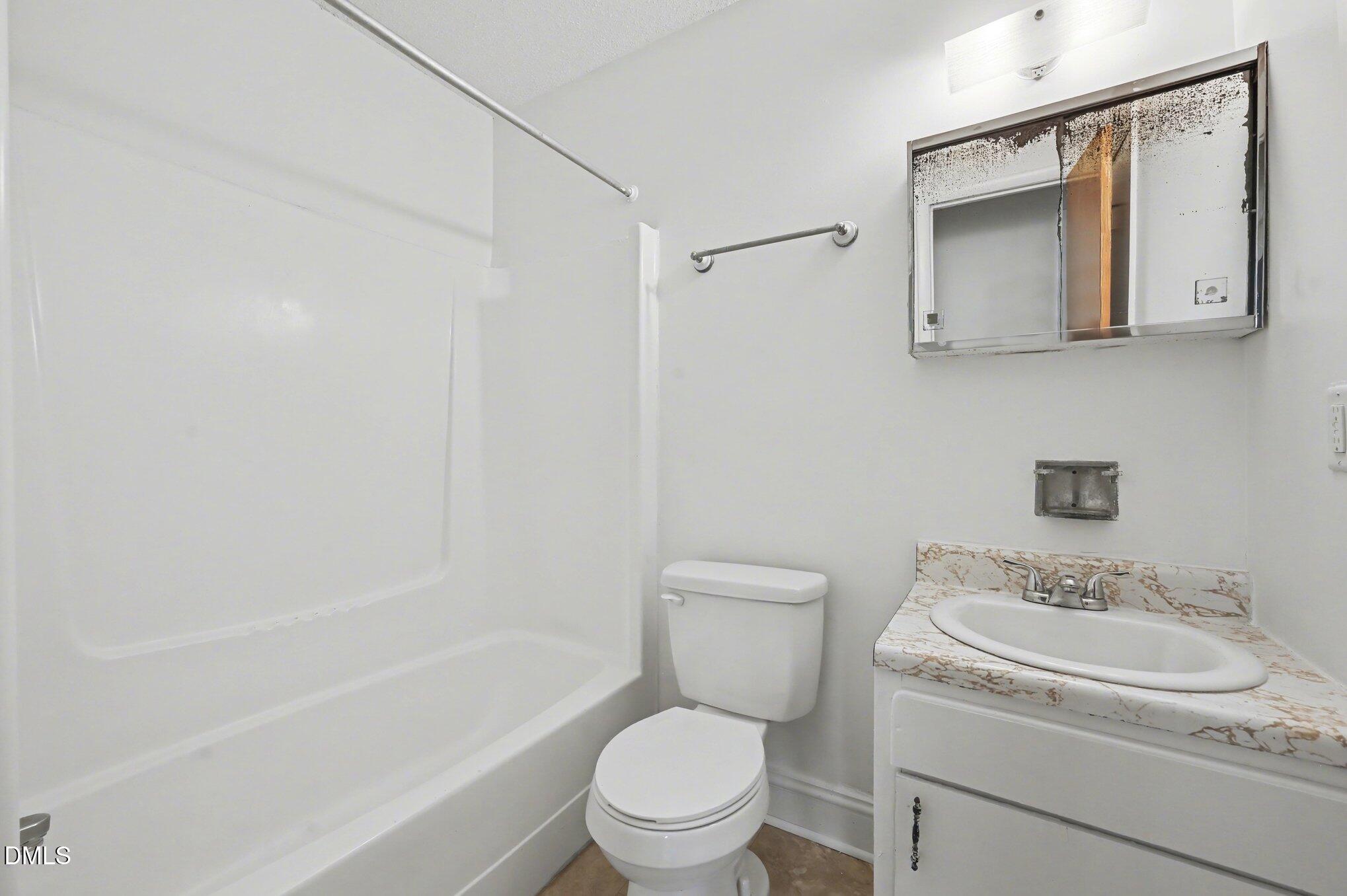 501 Jones Ferry Road, Unit J9 Carrboro, NC 27510 - Photo 15 of 22 015-501 Jones Ferry J9