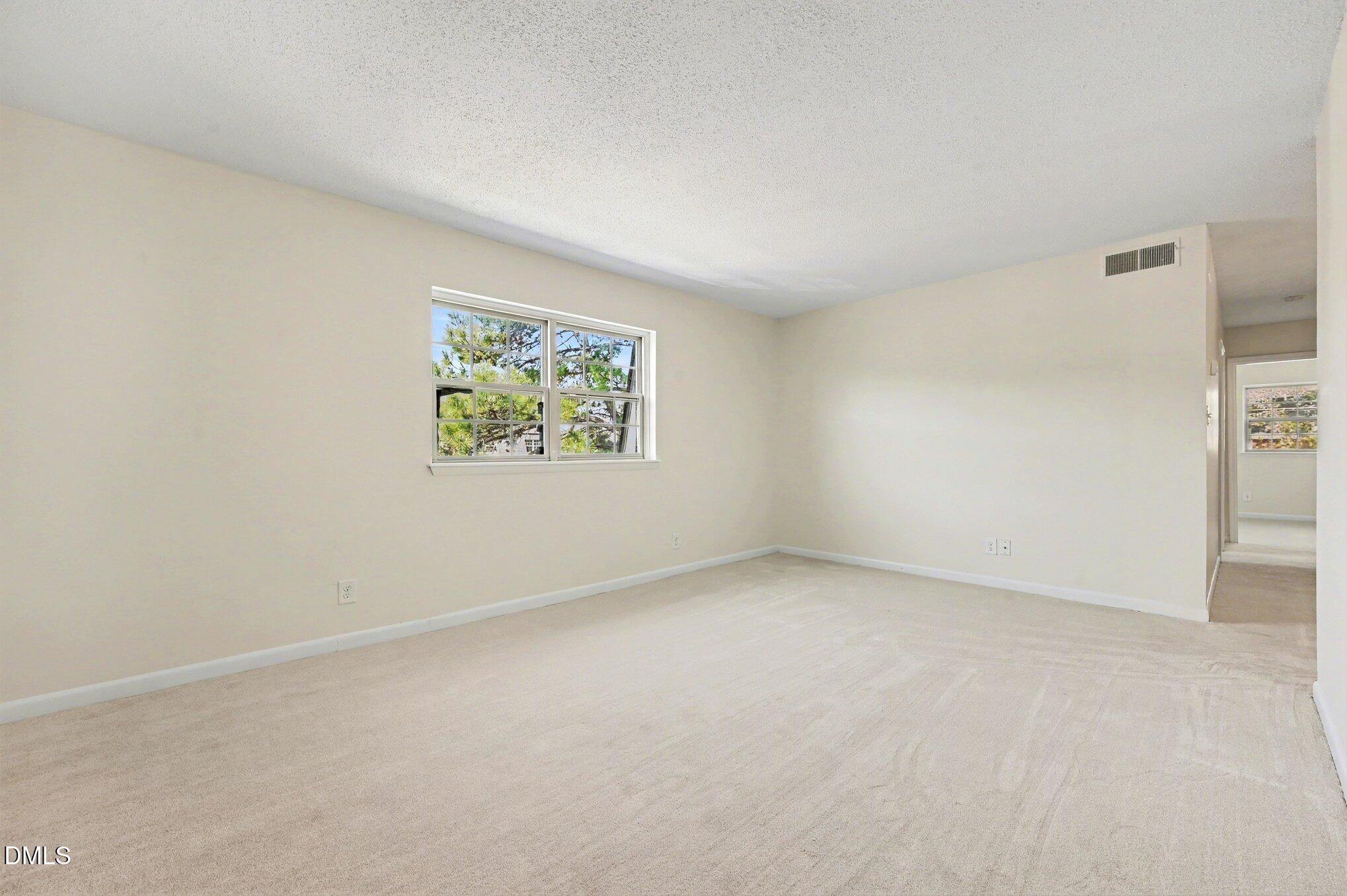 501 Jones Ferry Road, Unit J9 Carrboro, NC 27510 - Photo 9 of 22 009-501 Jones Ferry J9